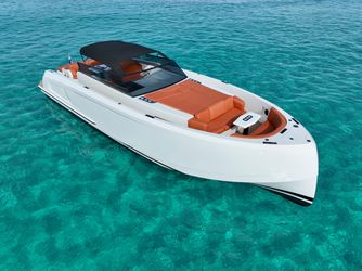 43' Vanquish 2017 Yacht For Sale